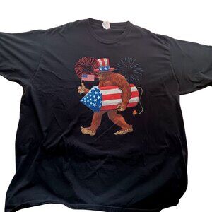 3XL Y2k T-shirt Bigfoot Fireqorks Patriotic Black Port & Company